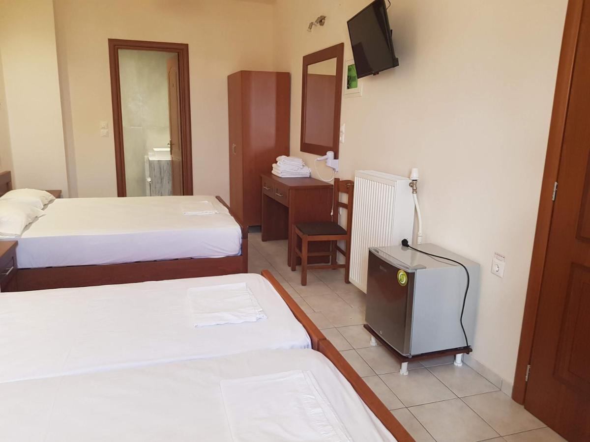 Hotel Ionion Kastro-Kyllini Esterno foto