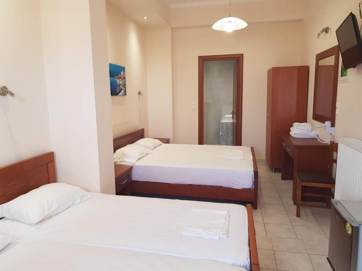 Hotel Ionion Kastro-Kyllini Esterno foto