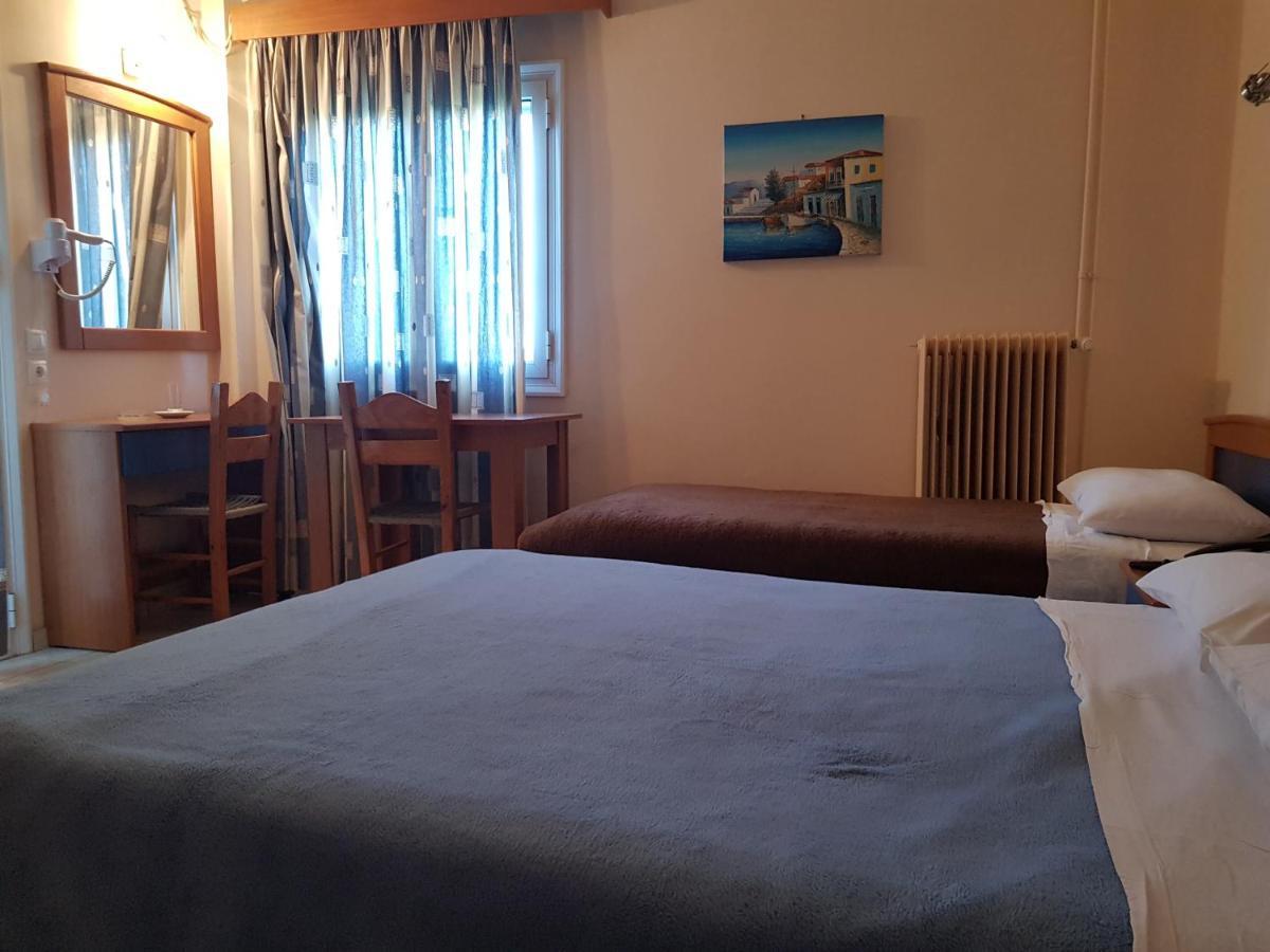 Hotel Ionion Kastro-Kyllini Esterno foto