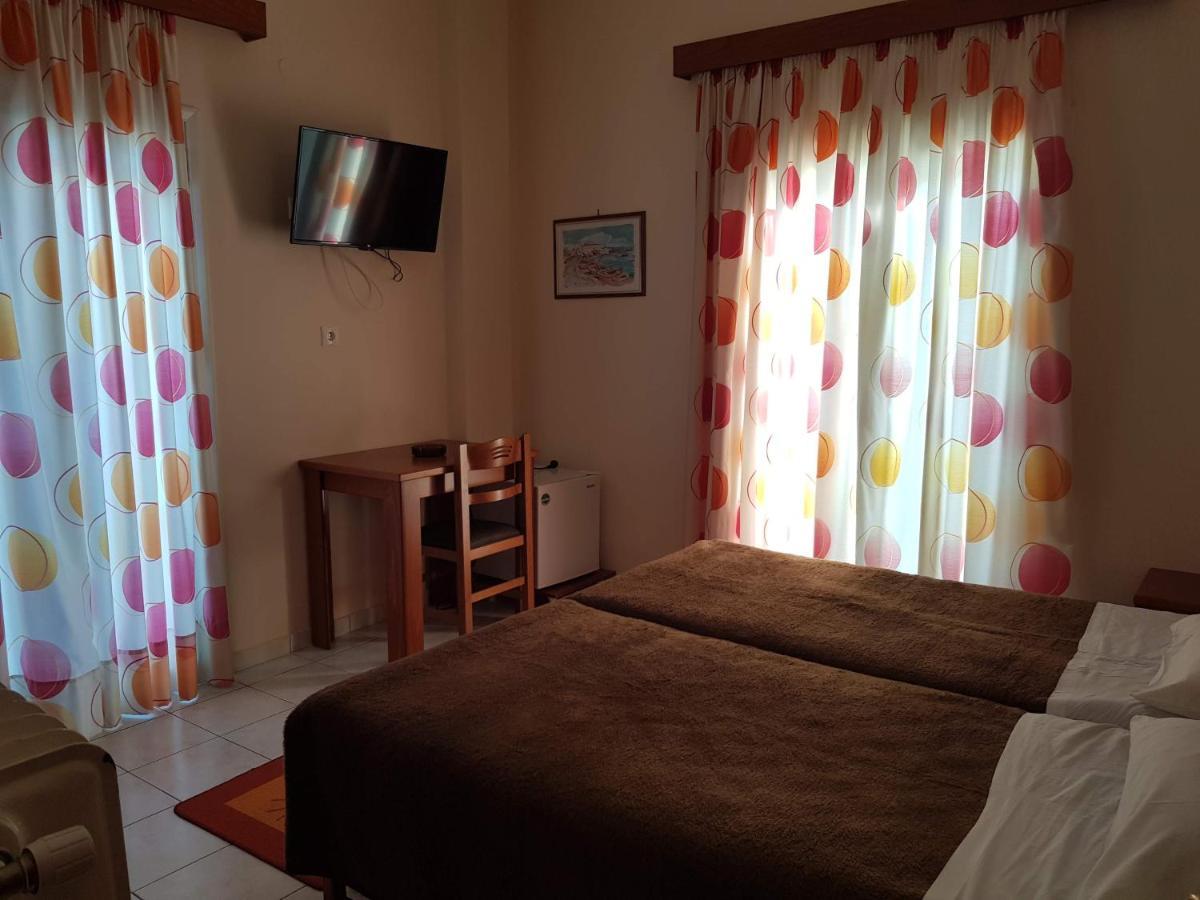 Hotel Ionion Kastro-Kyllini Esterno foto